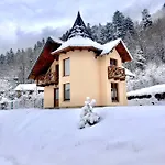 лучка Casa de Férias Mykulychyn