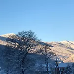 Semesterbostad лучка *