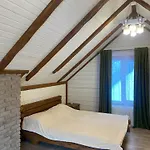 Semesterbostad лучка