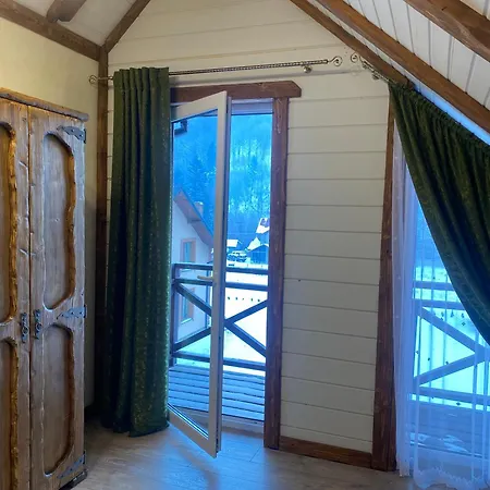 Casa vacanze лучка Mykulychyn