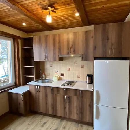 лучка Holiday home Mykulychyn