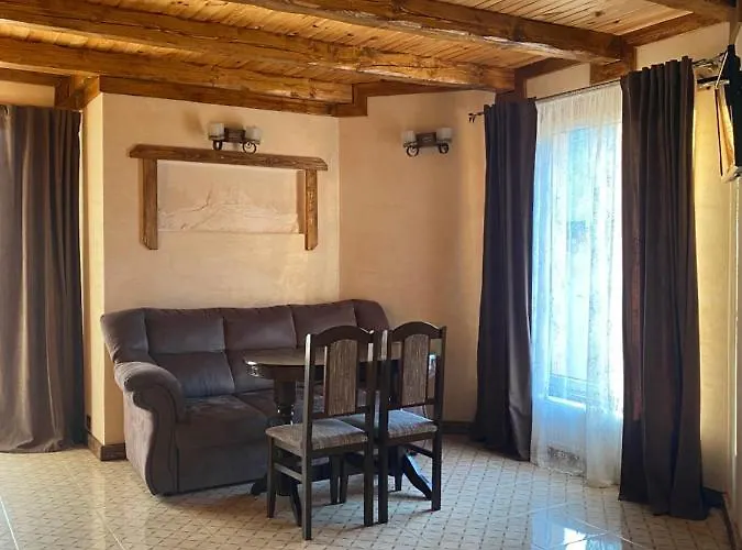 лучка Tatil Evi Mykulychyn