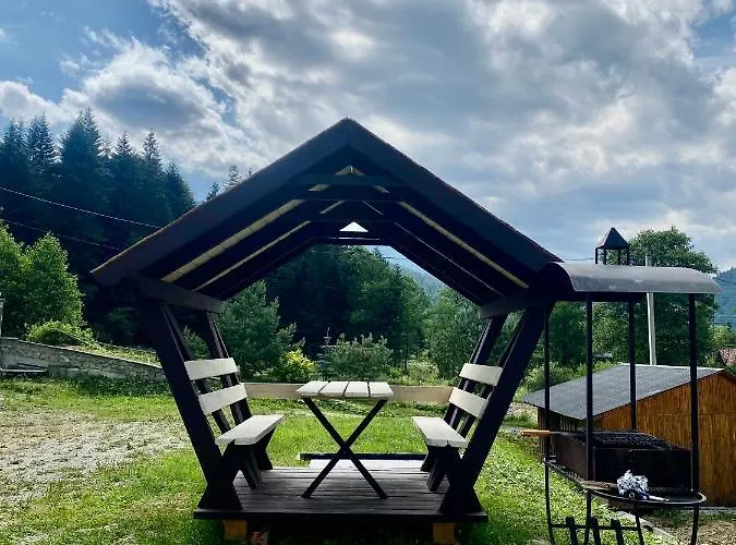 лучка Tatil Evi Mykulychyn